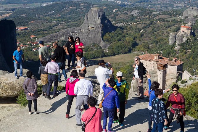 2-Day Delphi and Meteora Tour from Athens - Thermopylae and an optional icon stop on the way back to Athens