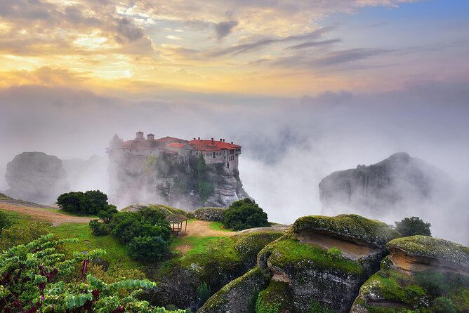 2-Day Delphi Meteora Tour From Athens - Guides, pacing, and why the schedule still works