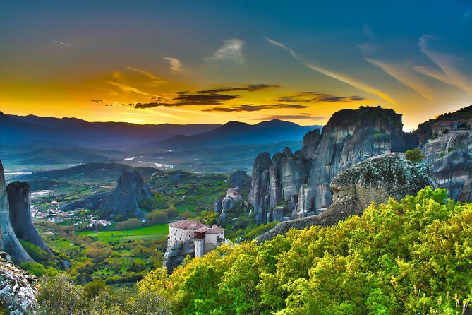 2-Day Delphi Meteora Tour From Athens - Hotels in Kalambaka: what to expect from 3-star vs 4-star