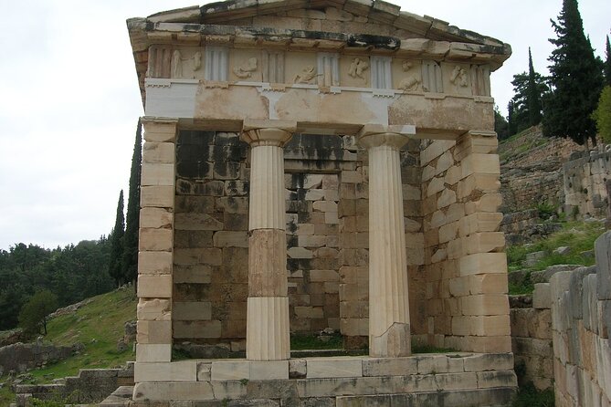 2-Day Delphi & Olympia Tour with Olive Oil & Honey Tasting - Naupactus overnight: charming hotel, sleep-smart expectations