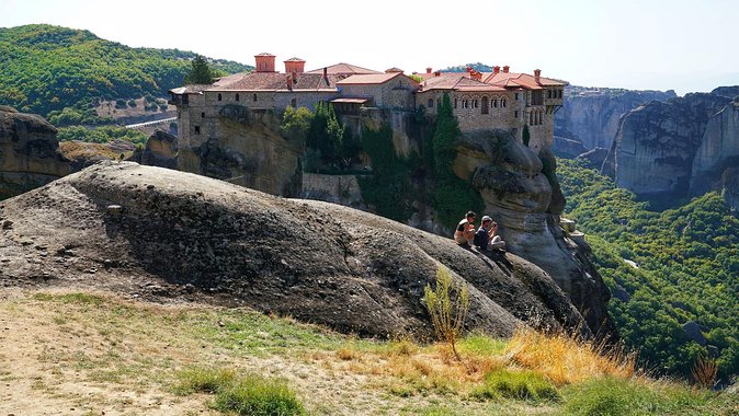 2 Day Private Tour of Meteora & Thermopylae From Athens - Thermopylae: Gates of Fire, Leonidas, and the museum