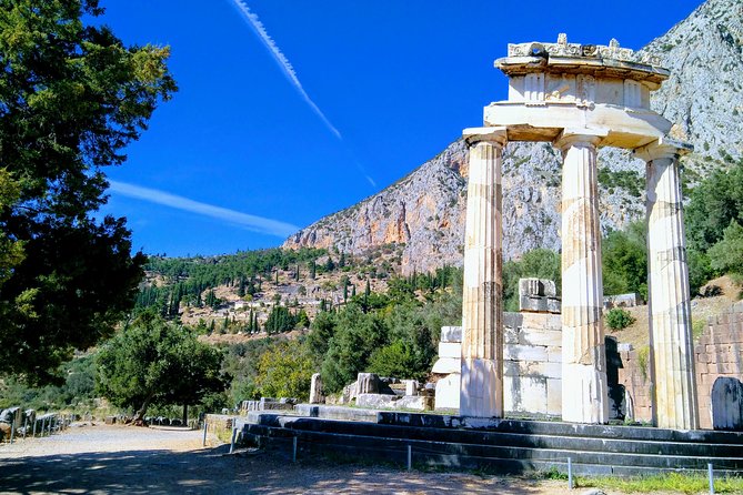 2-Day Private Tour to Delphi & Meteora with Great Lunch included - Why Delphi and Meteora in one private plan is such a good idea