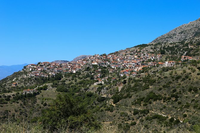 2 Days Private Tour: Delphi & Meteora - Thermopylae return stop: battlefield, 3D center, Leonidas monument