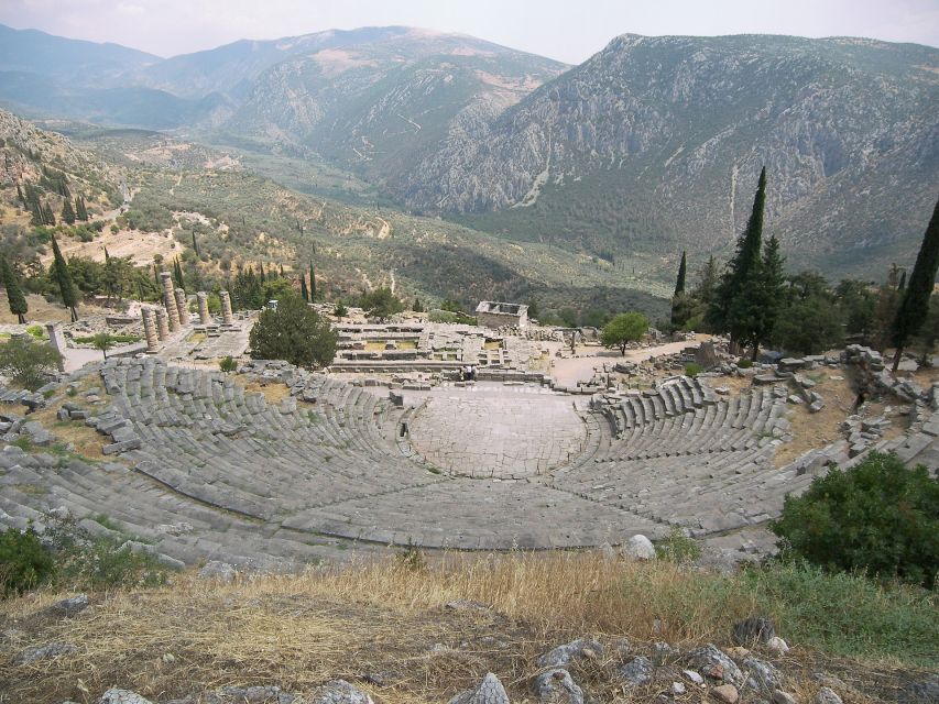 2 days Spanish guided tour in Delphi and Meteora - The Road Trip Feel: Comfort Helps When You Lose Time