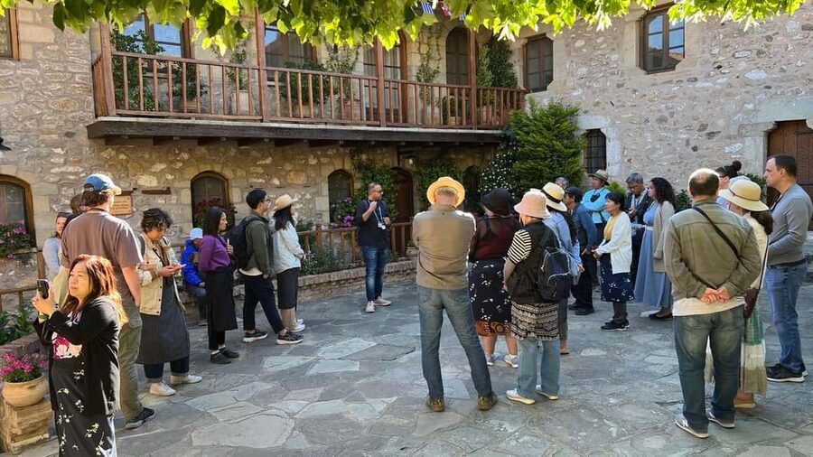 2Day Delphi&Meteora with Official guide,tickets,hotel pickup - From Athens to Meteora and Delphi, what the schedule really feels like