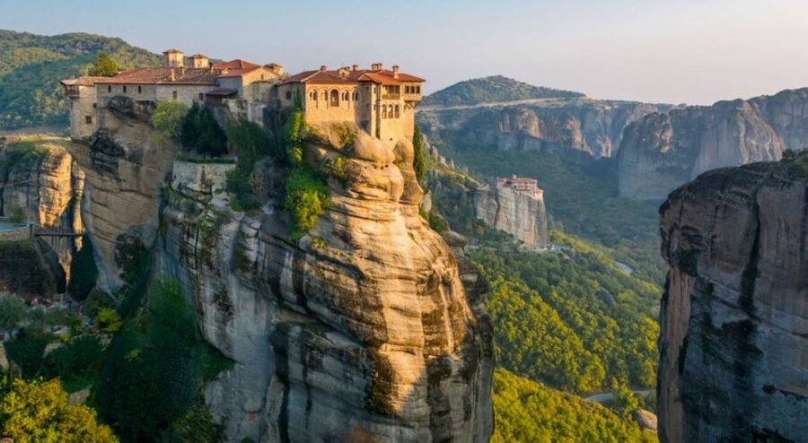 2Day Delphi&Meteora with Official guide,tickets,hotel pickup - Day 1: Delphi archaeological site and the Temple of Apollo visit