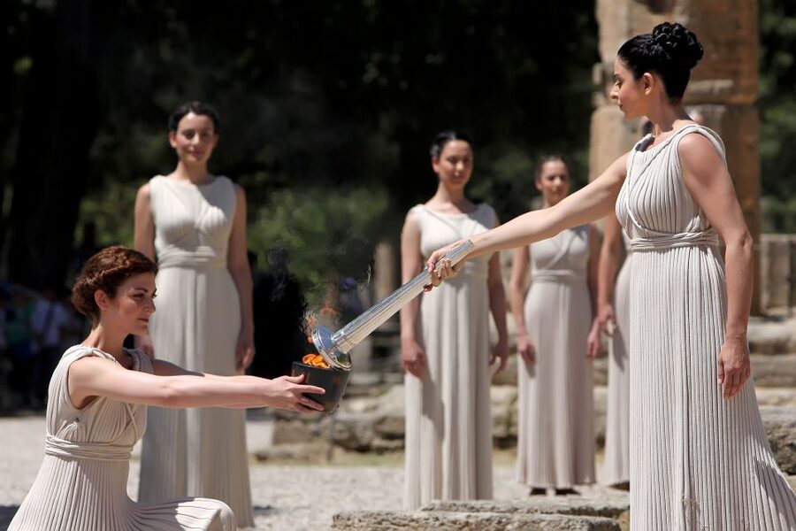 3-Day Ancient Greek Archaeological Sites Tour from Athens - Day 2: Olympia sanctuaries, museum opposite the ruins, then Delphi via Antirion and Arachova