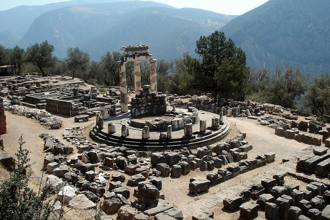 3 Day Private Tour in Olympia, Delphi & Monasteries of Meteora - Private car pickup and English driver: how it changes your day