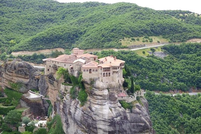 4-Day Classical Greece Tour: Epidaurus, Mycenae, Olympia, Delphi, Meteora - Day 4: Meteora monasteries and the Thermopylae Leonidas stop on the way back