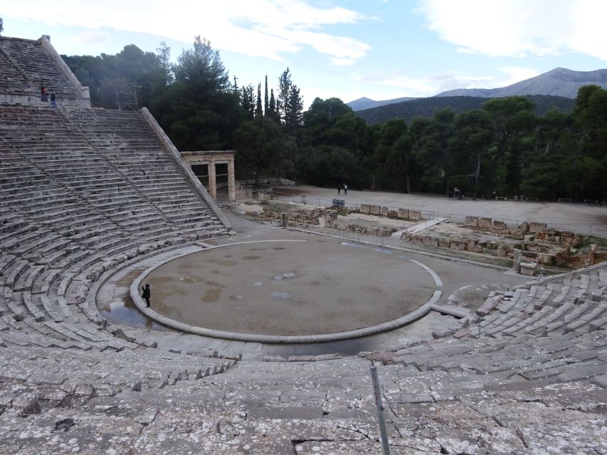 4-Day Tour of Mycenae, Epidaurus, Olympia, Delphi & Meteora - Hotel Nights and Meals: 4-Star Comfort With Half-Board Reality