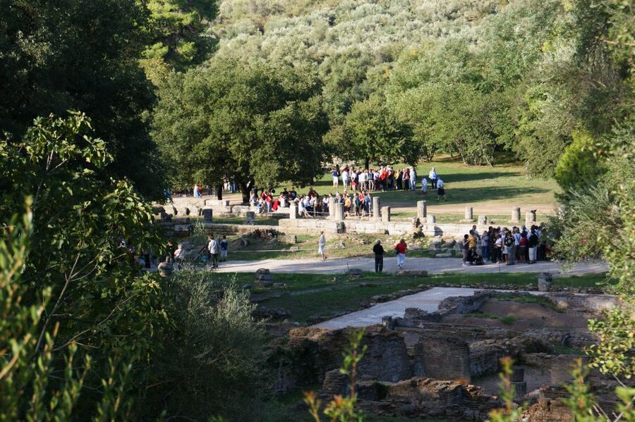 4-Day Tour of Mycenae, Epidaurus, Olympia, Delphi & Meteora - Day 1: Corinth Canal, Mycenae, Epidaurus, and Nafplio Breaks