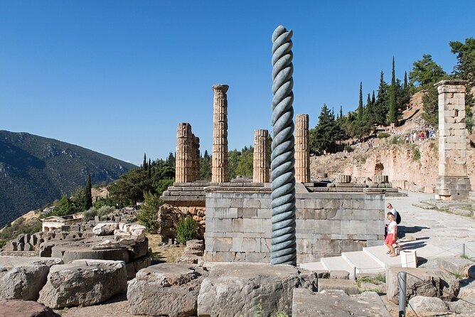 5 Day Tour in Delphi, Meteora, Santorini, Mykonos and Delos - Santorini Hotel to Ferry to Mykonos: Port-to-Plan Transfers