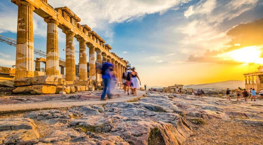 Acropolis and Parthenon: Guided Tour in Italian with Skip-the-Line Ticket - Practical tips that matter on the hill