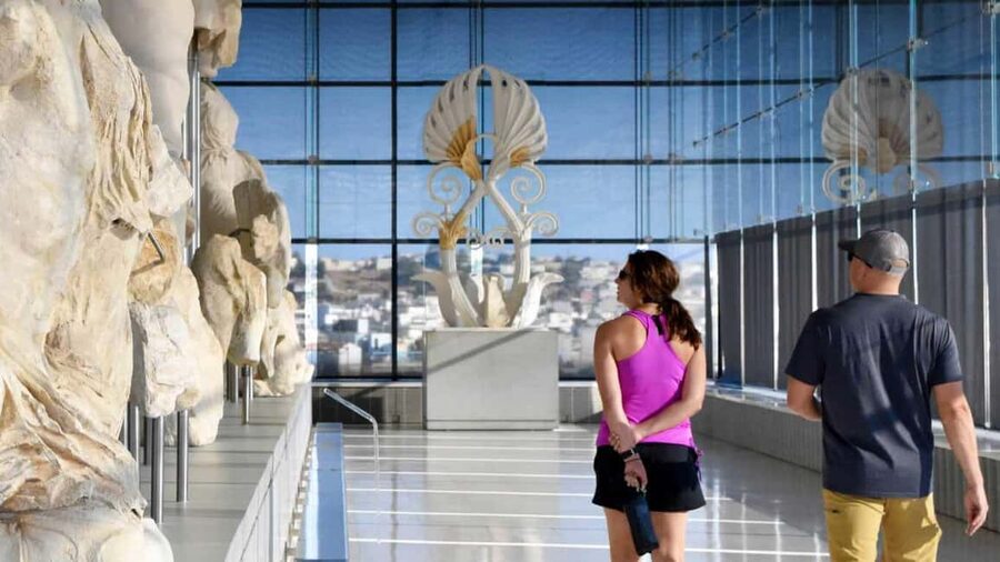 Acropolis Museum: Family Tour &Treasure Hunt w/Ticket Option - What happens right when you meet your guide