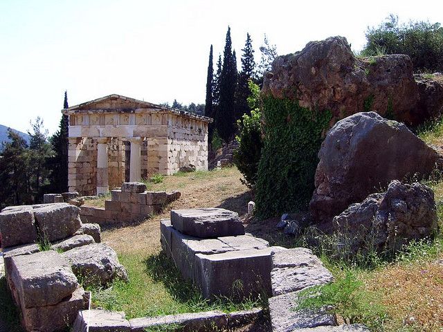 Ancient Delphi Full-Day Tour from Athens - Timing and comfort tips for an 8-hour Delphi route