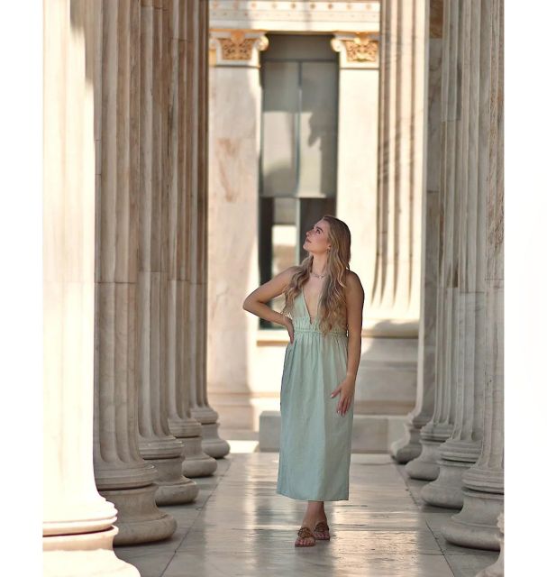 Ancient Greece Photoshoot - The Real Value: A Photographer Who Directs You, Fast