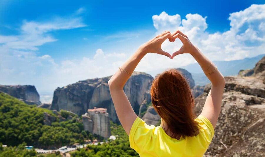 Athens: 2-Day Meteora Monasteries/Caves Tour and Hotel Stay - Why Meteora as a 2-day trip feels smarter