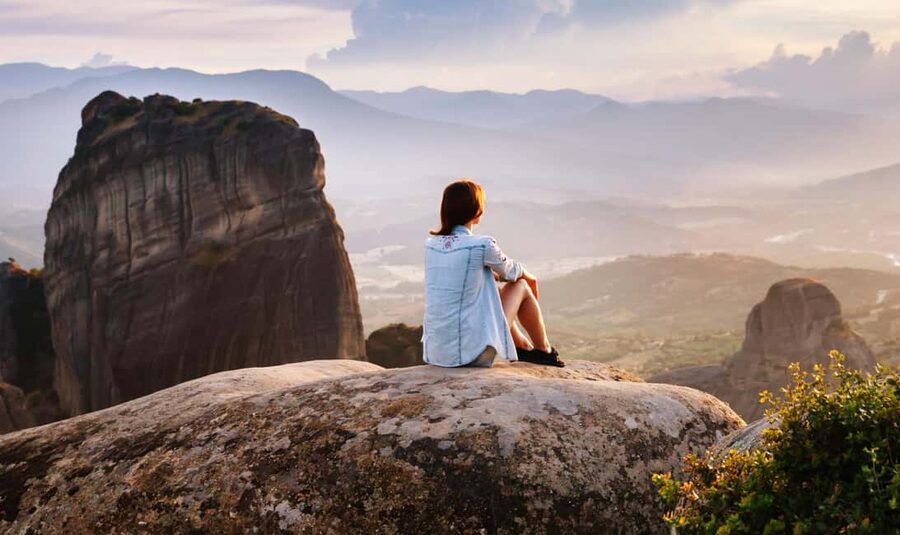 Athens: 2-Day Meteora Monasteries/Caves Tour and Hotel Stay - Hotel in Kalambaka: what you get, and where it can annoy you