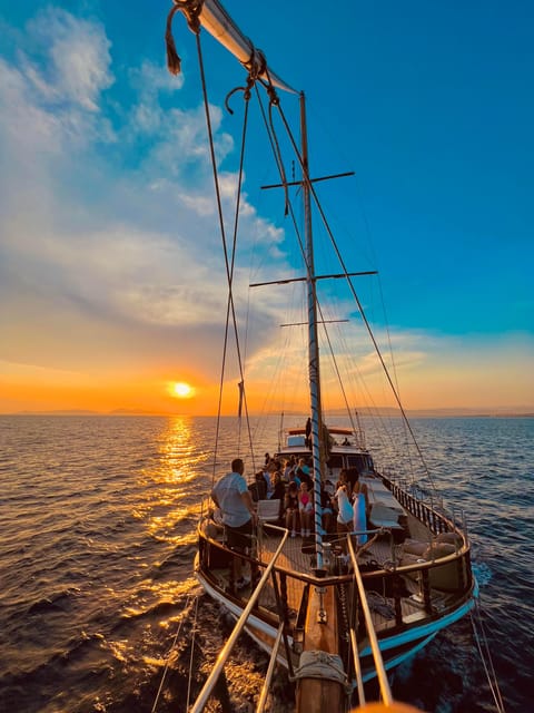 Athens: 3-Hour Sunset Cruise with Swim Stop, Snacks & Drinks - Finding CALYPSO at Marina Zea Pier E (and When to Get There)