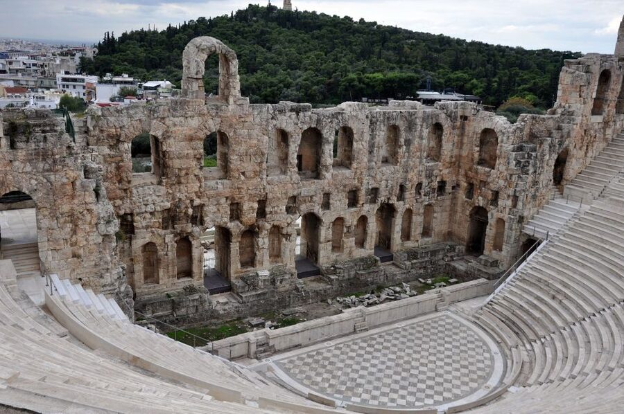 Athens: Acropolis Guided Walking Tour - Spanish guiding and the small-group advantage
