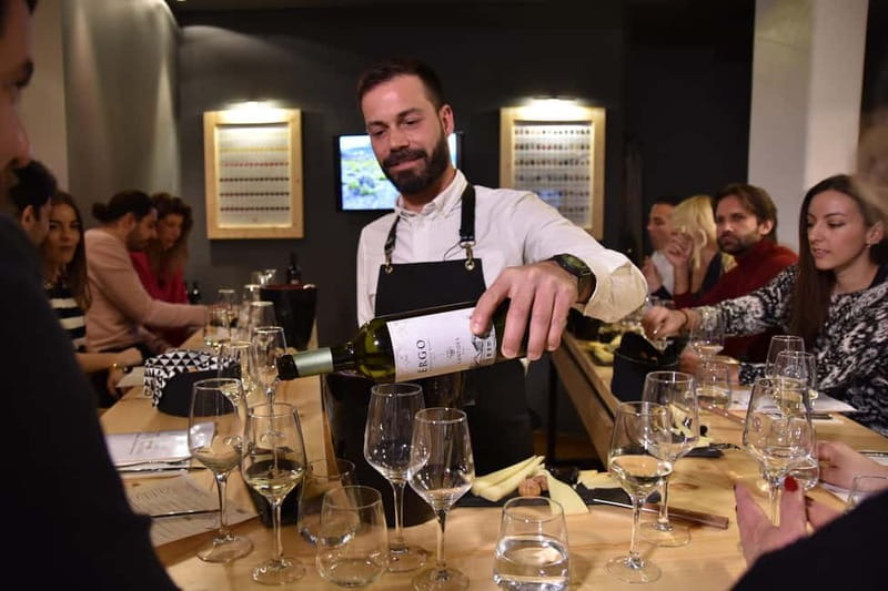 Athens: Acropolis Wine Tasting with Cheese and Olives - Timing, Meeting Spot, and How to Fit This Into Your Day