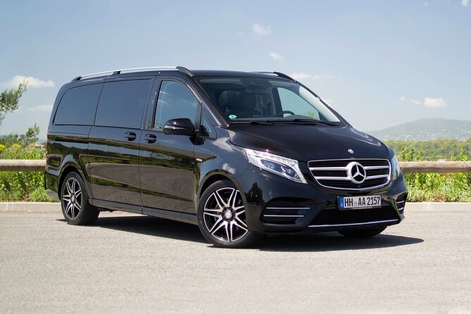 Athens Airport (ATH) Private Transfer to Athens Hotels/Piraeus - Vehicle, Comfort, and How Luggage Rules Can Affect You