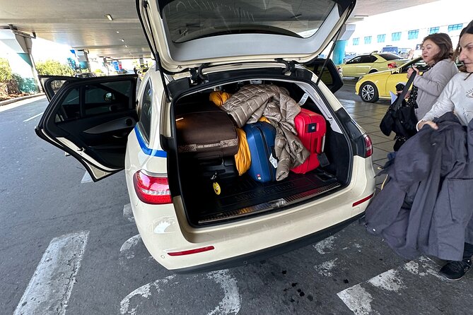 Athens Airport (from/to) Premium Transfer Services - What kind of group size works best?