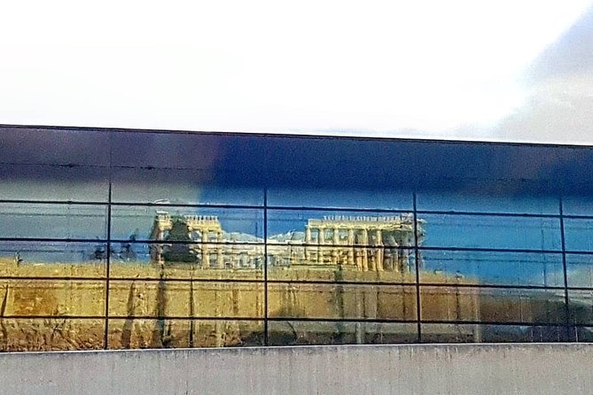 Athens Airport Private Transfer by Mercedes-Benz E Class Wagon to City Center - Finding Your Driver: Name Sign Pickup and the 1-Hour Wait Rule