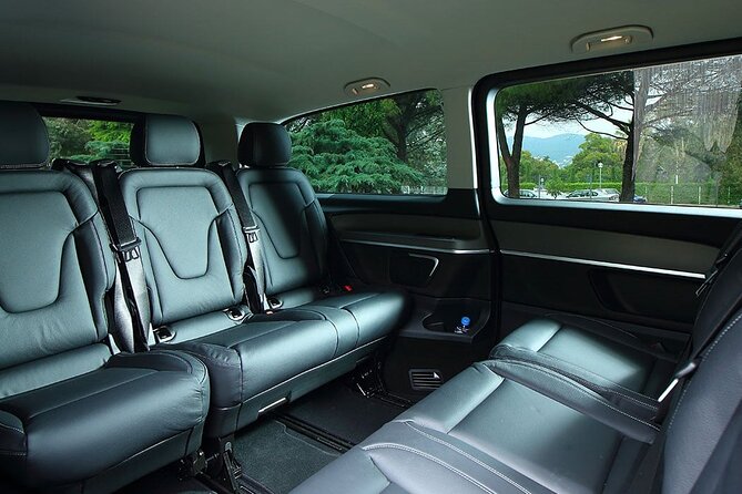 Athens Airport Private Transfer To Athens City - Meet-and-Greet and Flight Tracking, the Convenience You Actually Feel