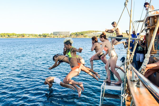 Athens: All Day Cruise to Agistri Moni Aegina with Lunch & Drinks - The lunch and drinks plan: Greek buffet on board
