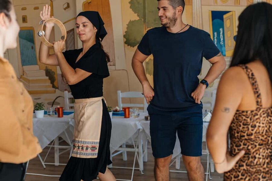 Athens: Around Greece in 5 Dishes: Dinner, Theater & Music - Price and Value: Is $84 Reasonable for Five Dishes Plus Theater?