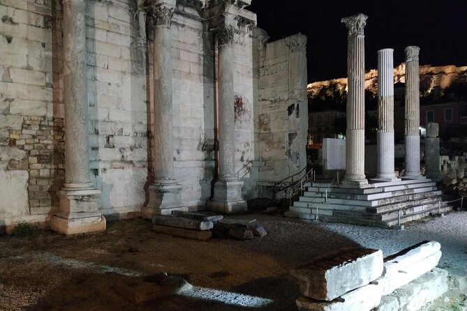 Athens at Night Enchanting Walking Tour and Dinner Delights - Anafiotika: the white alleys that feel like a Greek island