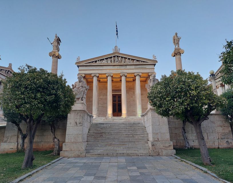 Athens: City Highlights Nighttime Walking Tour in Spanish - Price and value: is $28 a good deal for this Athens highlight route?