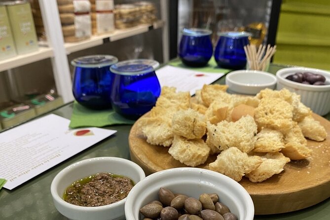 Athens: Cretan Olive Oil Tasting Experience - What happens in 30 minutes: oils, olives, paste, and Cretan rusk