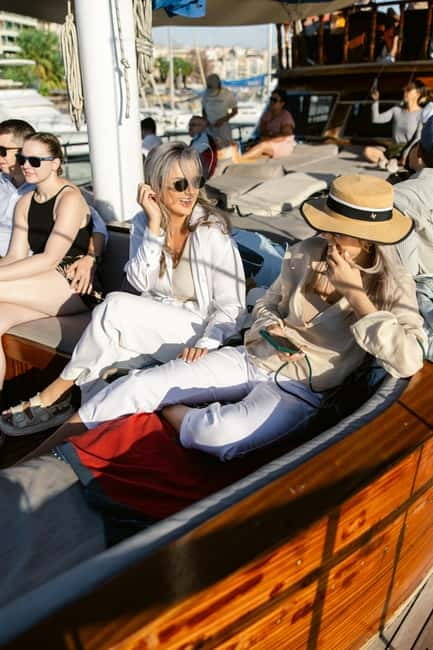 Athens: Cruise to Agistri, Moni & Aegina with Lunch & Drinks - Optional Aegina Guided Tour and Horse-Drawn Carriage Ride