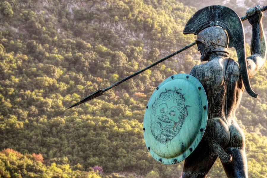 Athens: Delphi, Corycian Cave, and 300 Battlefield Day Trip - From Athens Pickup to Marathon, Thebes, and Oedipus Talk
