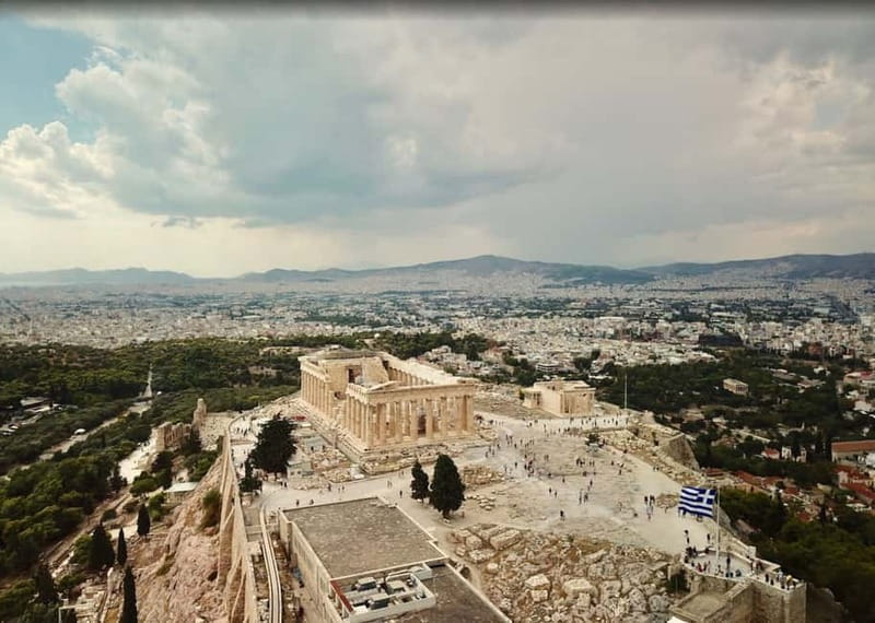 Athens: Discover Acropolis and Parthenon on a Guided Tour - Parthenon and Erechtheion with Caryatids, the two-photo finish