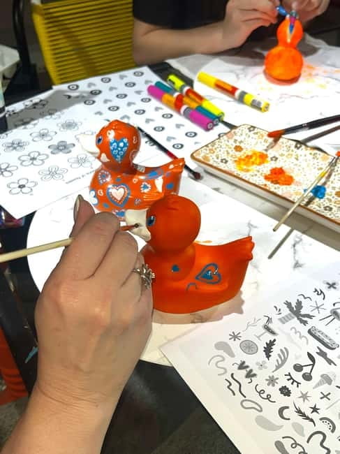 Athens: Duck Painting Workshop with Local Artist - Walking into Ducklin: what you actually see in the studio