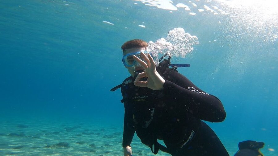 Athens East Coast: Discover Scuba Diving in Nea Makri - Nea Makri and Schinias Bay, easy access to Athens’ east coast water