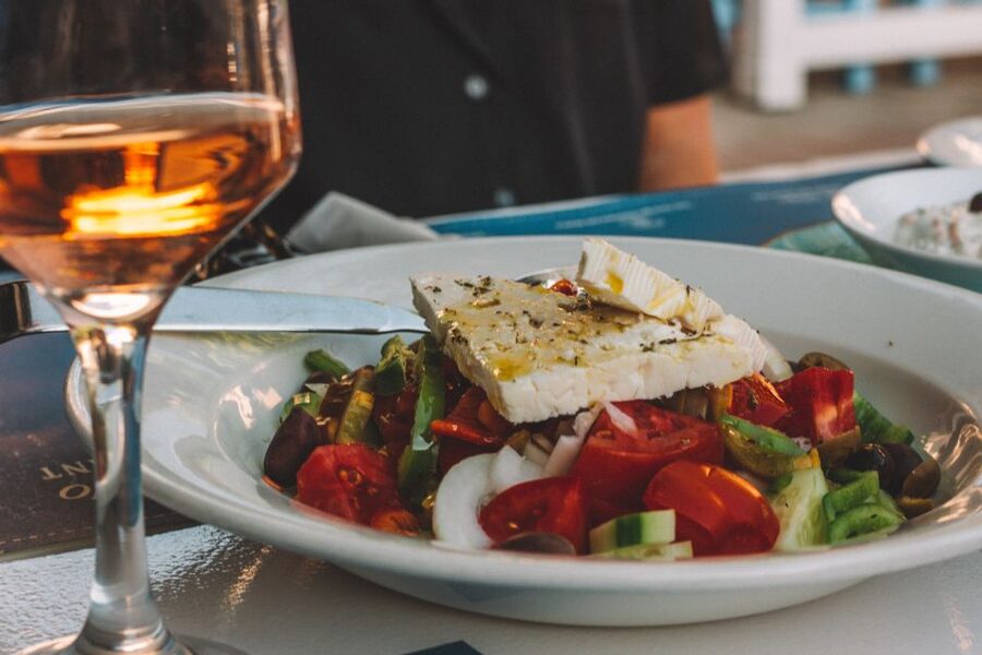 Athens: Evening Guided Walking Tour with Plaka & Dinner - Why an evening Athens walk beats a daytime checklist