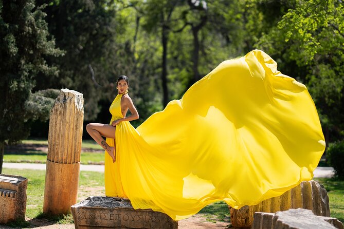 Athens: Flying Dress Photoshoot "Marilyn Package" - Retouching and backups: how the package protects your final results