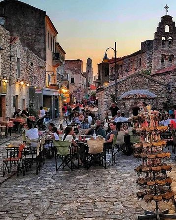 Athens Full Day Private Tour with Acropolis & Museum Tickets - Parliament Square, Royal Guards, and a smart lunch break in Monastiraki