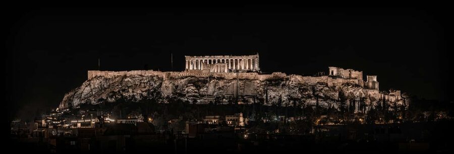 Athens Ghost Walk: Mystical Ruins & Ancient Legends - Kerameikos Cemetery: ancient tombs and modern imagination