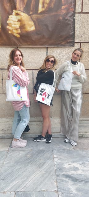 Athens: Graffiti Workshop and Tote Bag Painting Experience - Timing and Comfort Tips (So You Enjoy the Painting Part)