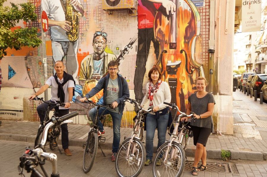 Athens: Greek Life and Street Art Electric Bicycle Tour - A quick coffee moment and the slower side of Athens