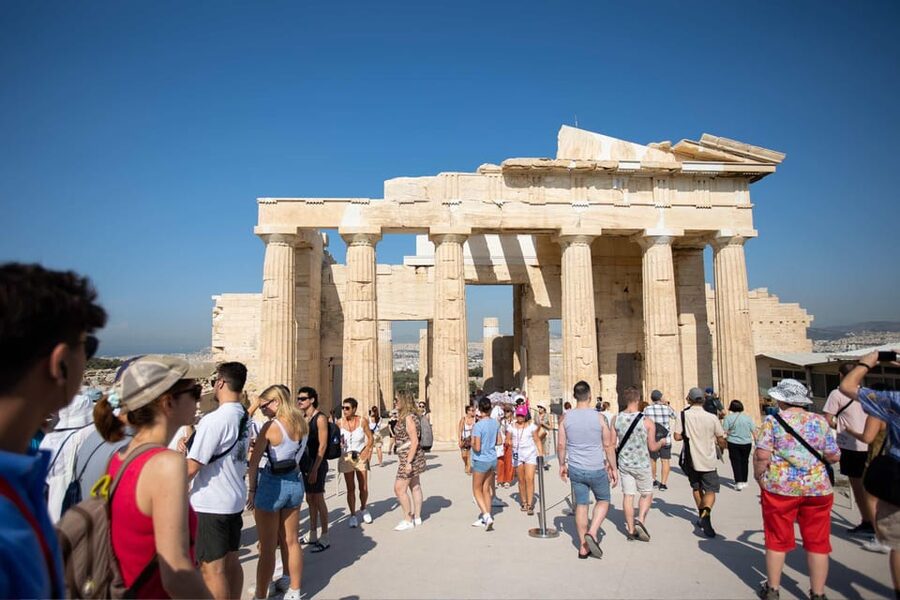 Athens: Hop-On-Hop-Off & Acropolis & Acropolis Mus.& 3 audio - Why This Athens Combo Works: Bus, Acropolis, Museum, Plaka