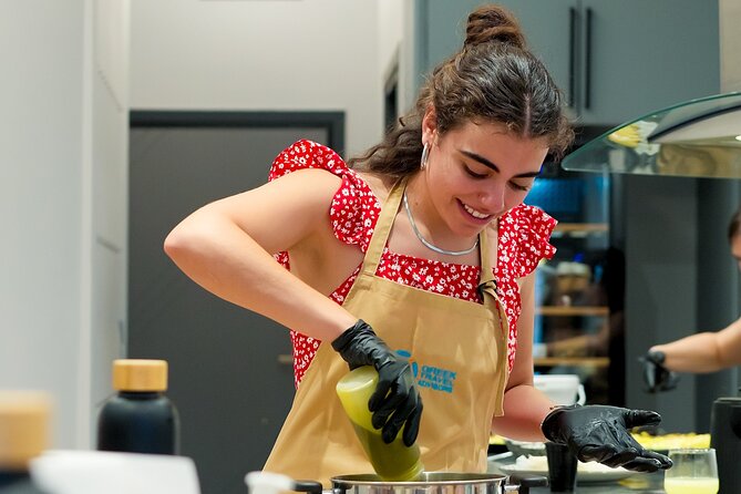 Athens Market Tour and Cooking Class in a Beautiful Garden - Cooking class in a home kitchen: how the chef support really feels