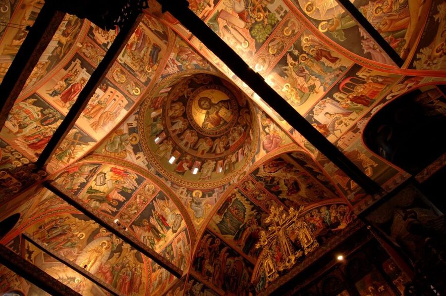 Athens: Meteora 2-Day Trip with Hotel, Sunset & Morning tour - Day 2 morning choice: hike the rocks or ride a mini-bus