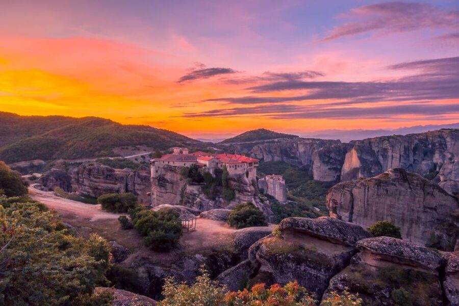 Athens: Meteora 2-Day Trip with Hotel, Sunset & Morning tour - The value question: does $141 feel fair?