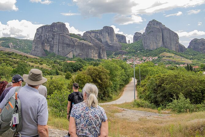 Athens: Meteora Monasteries, Caves & Coastal Stopovers with Lunch - Timing, photo stops, and the stairs reality check
